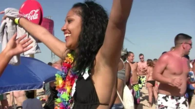 Tug Stop - Party Chicks Flashing their Tits on the Beach