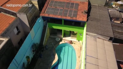 Amazing Videos made with DRONE in São Paulo Catches Couple Fucking in the Garden next to the Pool